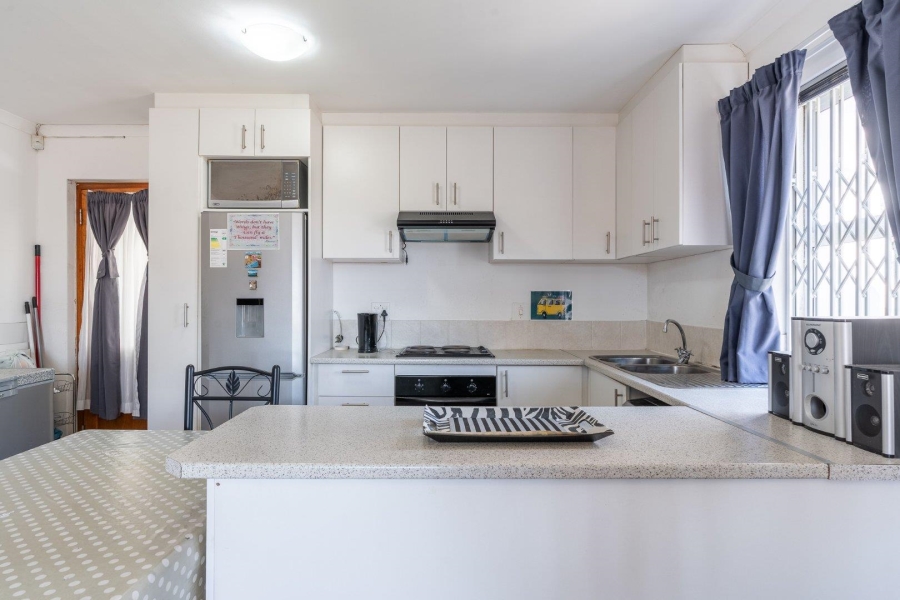 3 Bedroom Property for Sale in Rugby Western Cape